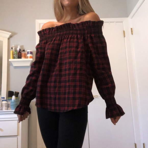 Off shoulder plaid top